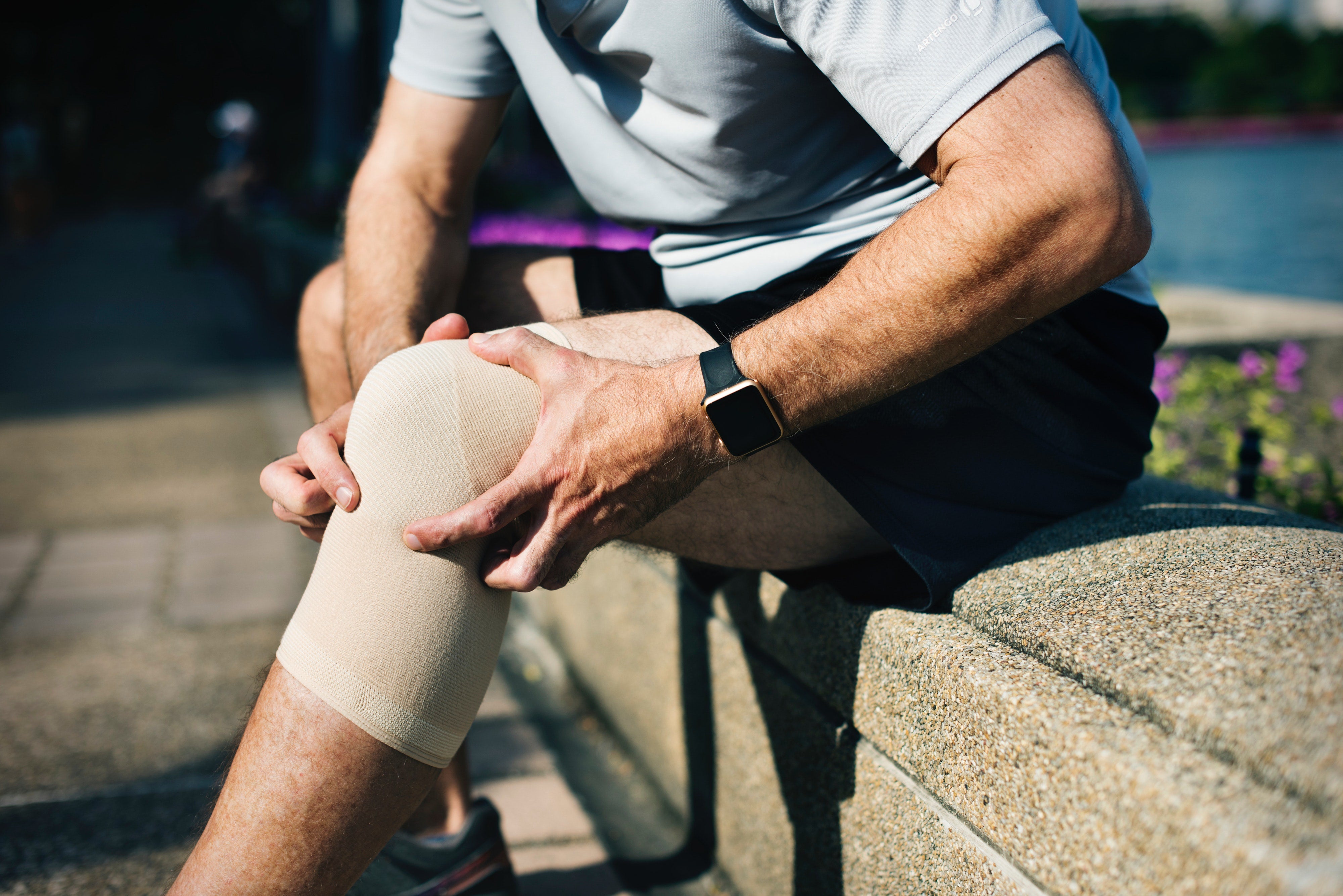 5 Top Remedies for Chronic Knee Pain
